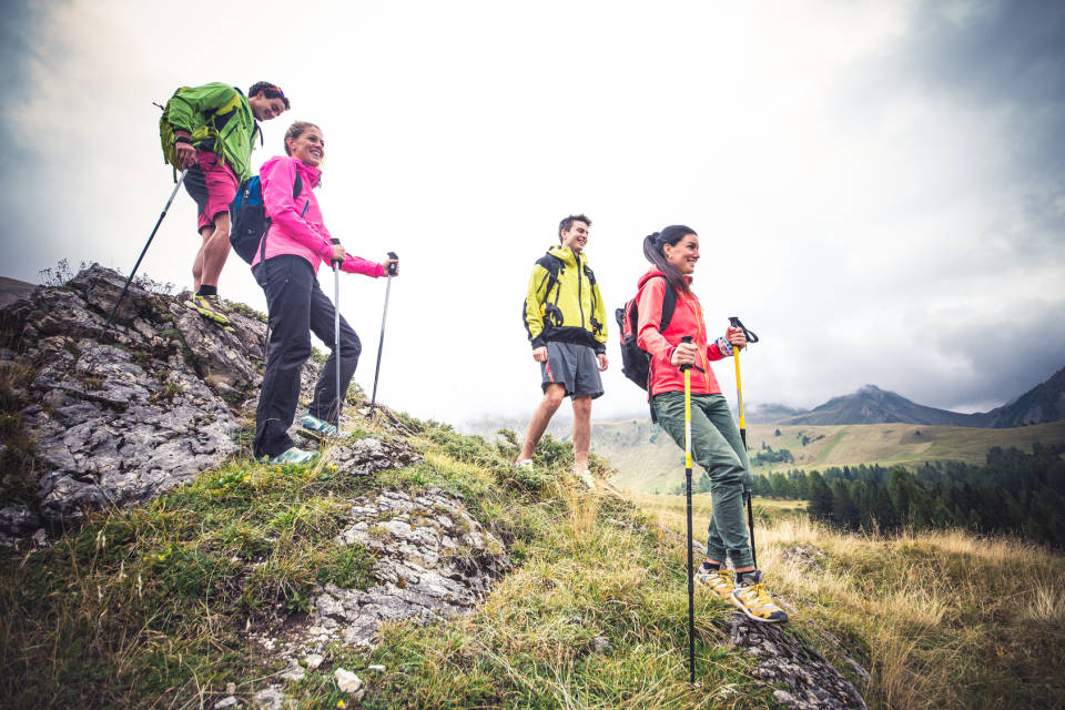 Jak wybrać kije trekkingowe?